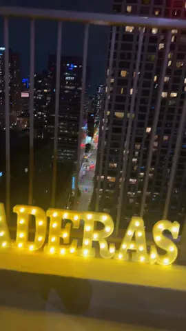 #Canva @Nikol Aldaco @Ciudad Maderas - Plaza Chicago 