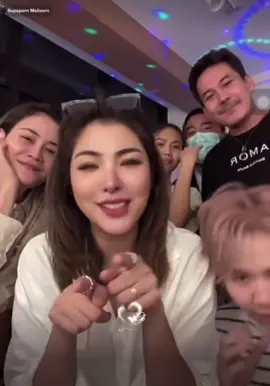 以前和朋友在一起真的好嗨#faye_malisorn #fayeperaya #faye #maliboo #GL 