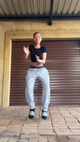 DC:me &@🕸️@lowkey_hun.👻🕷️ #majaivan_tayshia #fyp #🔥🔥🔥 #viral #southafricatiktok #bhampa #dancer 