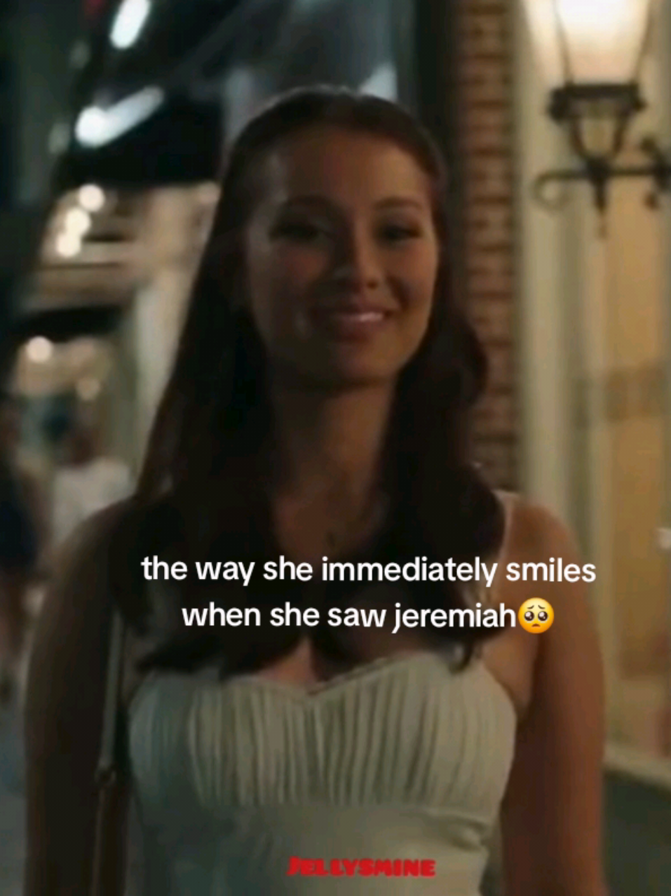 belly LOVES jeremiah so much 🥺 her smile says everything THEY ARE SO TRAGIC #tsitp3 #tsitpedit #thesummeriturnedpretty #teamjelly #bellyjereedit 