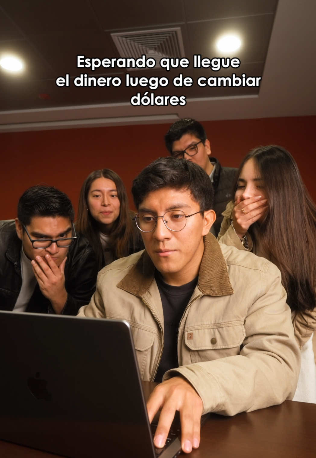 ¡Cambia 100% seguro con Kambista! 🔒 Si tienes alguna duda, siempre puedes escribirnos por WhatsApp 922 340 125🫶  . #dolar #atencionalcliente #tipodecambio 
