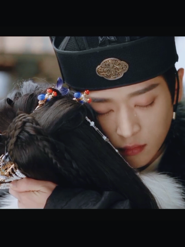 💔💔 Xiao Jue hurt #legendofthefemalegeneral #zhouye #chenglei #creatorsearchinsights2025 #wetv 