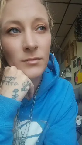 rainy day. it's hump day. Pennsylvania is bipolar . cold and rainy . 