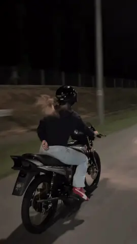 Disebab kan rxz ini , ada orang panas sampai seminggu meroyan 😗