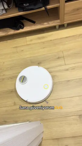 Ev işlerinden nefret ediyorum maalsf  #batum #georgia #gürcistan #robotsüpürge #karcher 