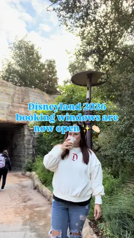Low payment plans and over 10 months to pay it off for 2026 bookings?! YES PLEASE 👏🏻  Click the 🔗 in my bio to get your free quote today!  #disneyland #disneylandvacation #disneyvacation #disneytravelagent #travelagent     