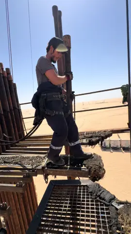 #RIG #fyp #صحراء_ليبيا #libya🇱🇾 #derrick 