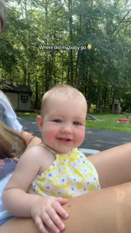 She’s getting too big #backtodecember #taylorswift #swifttok #swiftie 