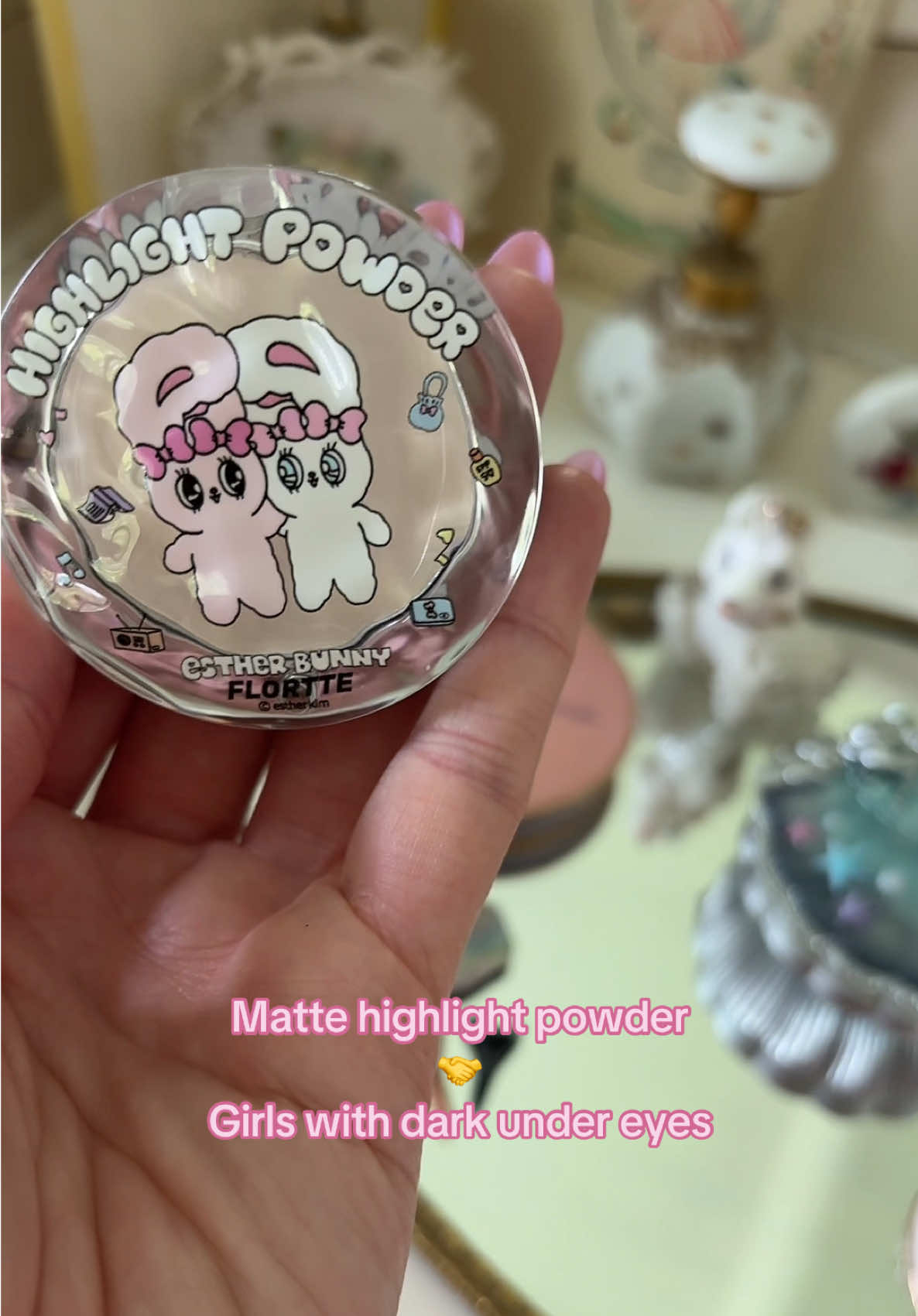 For setting your concealer!! #flortte #florttebeauty #florttehighlight #undereyecircles #makeuptipstiktok 