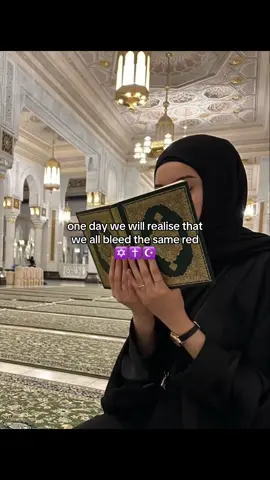 one day we will realise that we bleed the same red✡️✝️☪️🙏🏻#fyp #juliayaeel #פולין #judaism #christianity islam islamicvideo judaizm chrzescijanstwo church mosque synagogue israel saudiarabia vatican religion zydzi jewish muslim christian