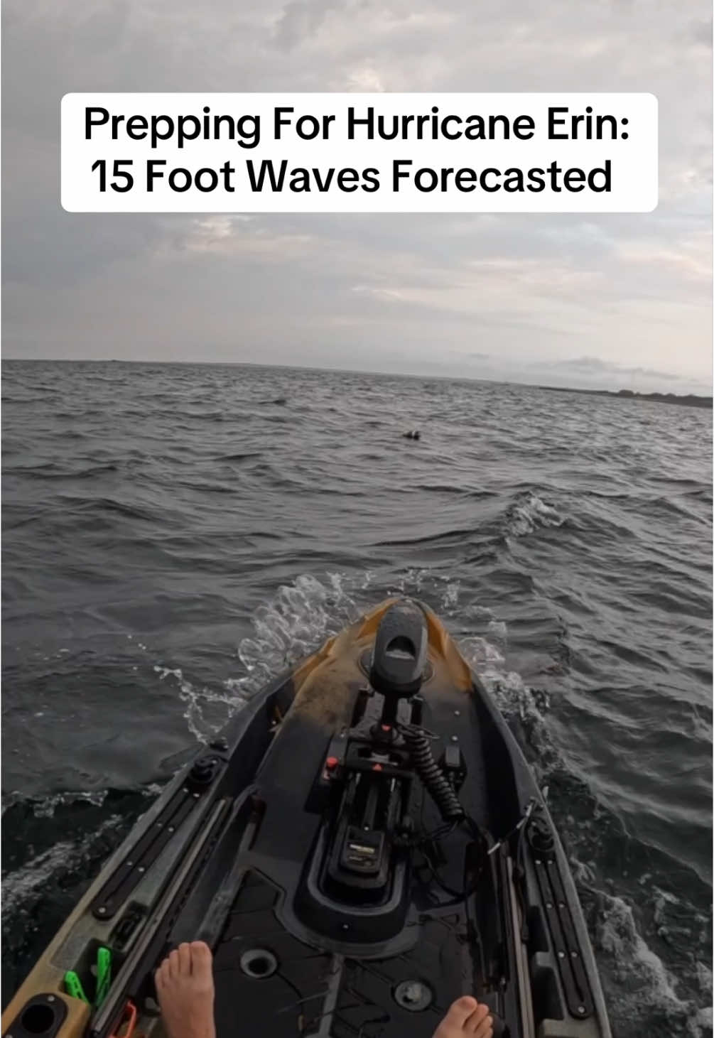 Hurricane Erin will be off the coast of Rhode Island soon, very stormy seas forecasted. Stay safe out there! #hurricane #lobster #lobsterfishing #storm #hurricaneerin 