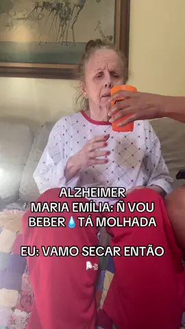 Problema resolvido 🙏🏾🤣 #alzheimer #cuidadora #delirios #demencia 