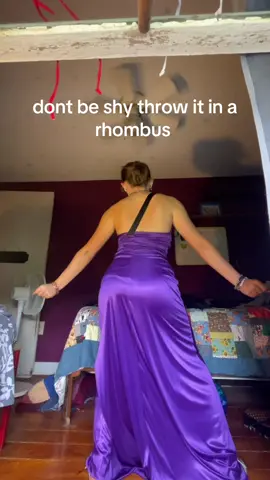 this is my sisters 2011 junior year prom dress and i not understand why she chose it 