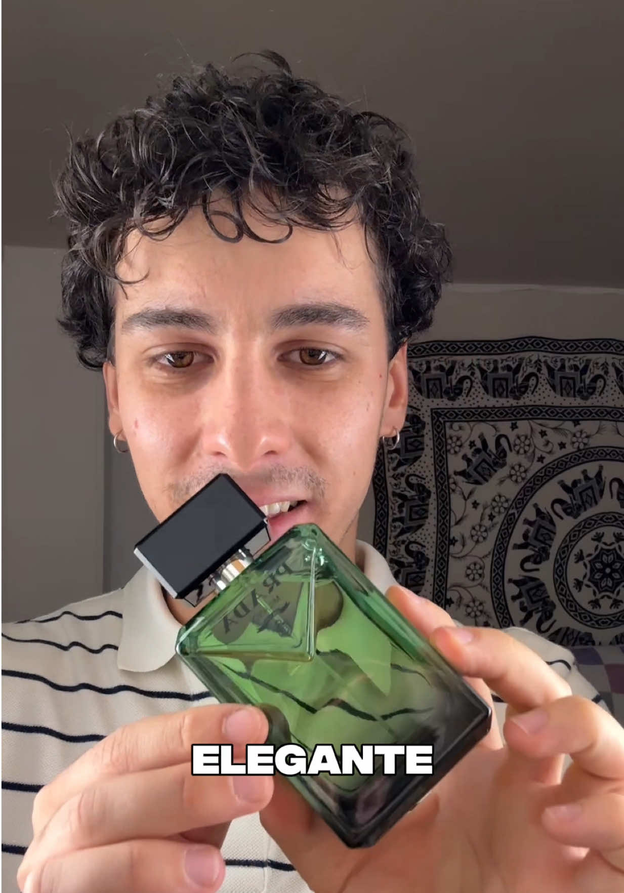 Nuevo Prada Paradigme🪲✨ Su aroma nos ha impresionado a TODOS😮‍💨 @pradabeauty  #perfumes #fragancias #pradabeauty #pradaparadigme  