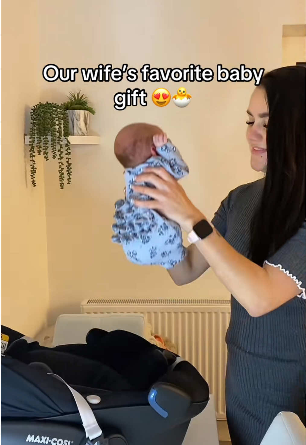 All-in-one Baby Bag with a changing station 😍🐣🍼 #diaperbag #pregnanttiktok #babybag #mommybag #firstbaby 