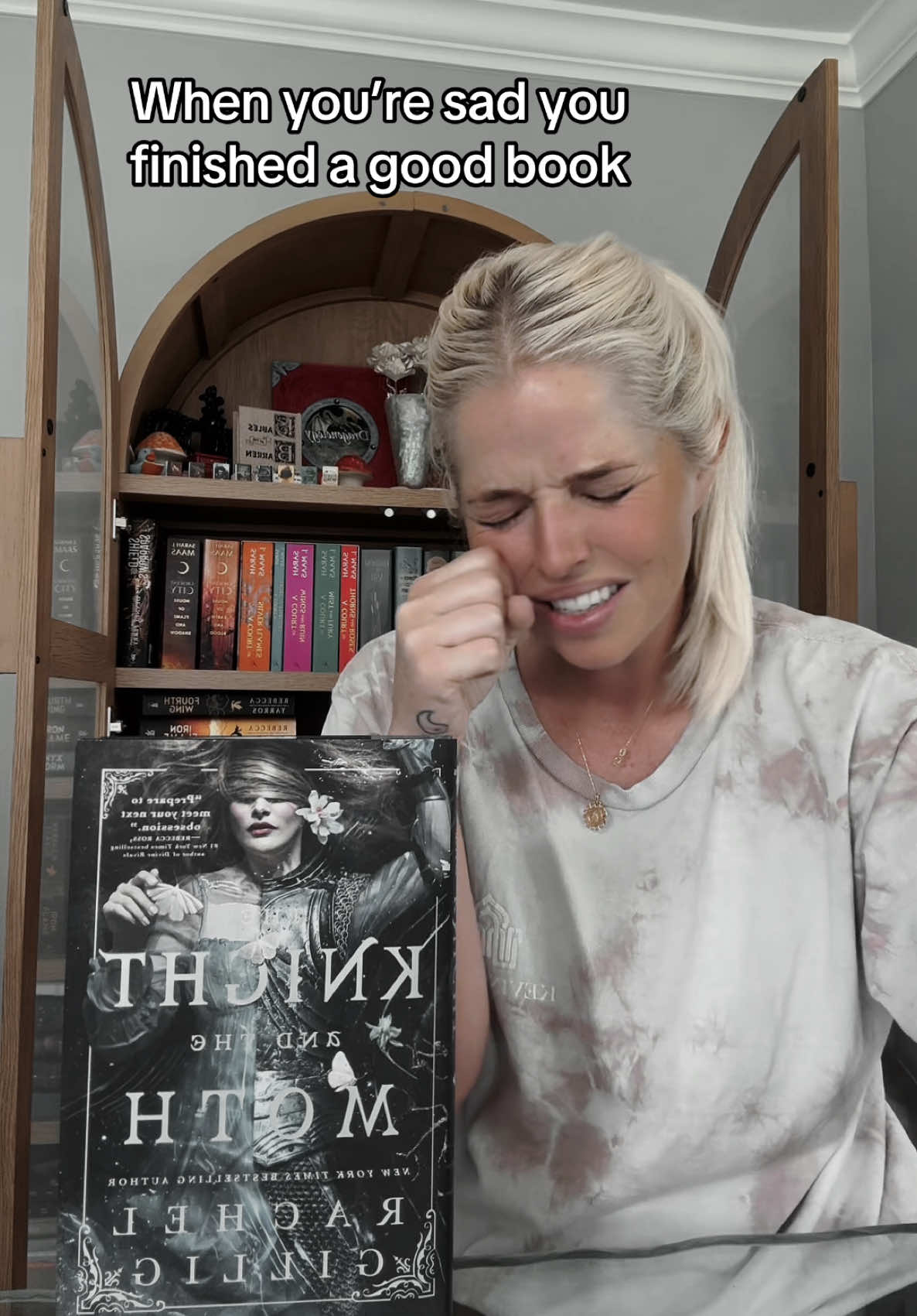 I’m reading One Dark Window for the first time, tell me something I wontt undenstand until later!! #firsttimereading #onedarkwindow 