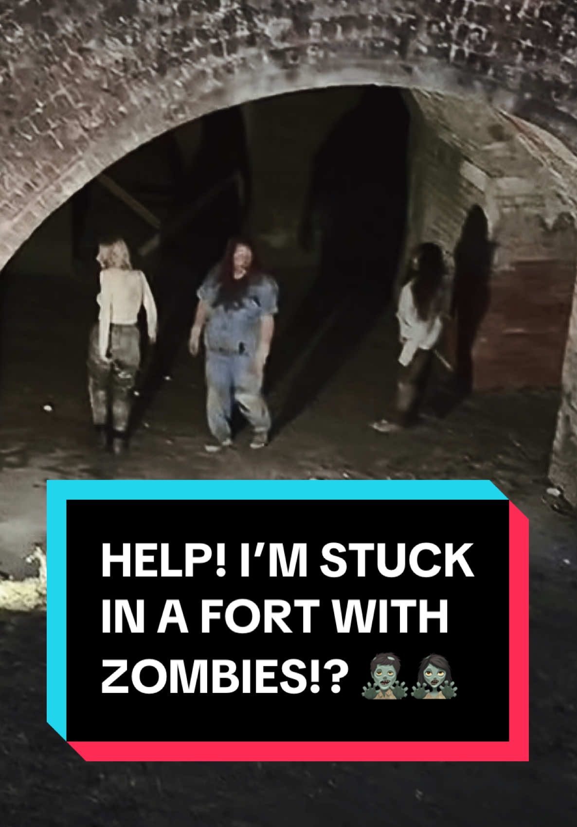 HELP! I’M STUCK IN A FORT WITH ZOMBIES!? 🧟‍♂️🧟‍♀️ #residentevil #residentevilrequiem #zombie #zombies #zombieapocalypse 