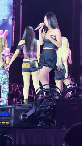KIM JISOO 🐰✨ | BLACKPINK WORLD TOUR 〈DEADLINE〉 IN LONDON DAY 2 [2025.08.17] JISOO TAKE THE THRONE AT WEMBLEY #เทรนด์วันนี้tiktok  #JISOO #DEADLINE_IN_LONDONDDay2 #ME #amortage  @JISOO @blackpinkofficial @TikTok @TikTok Thailand 