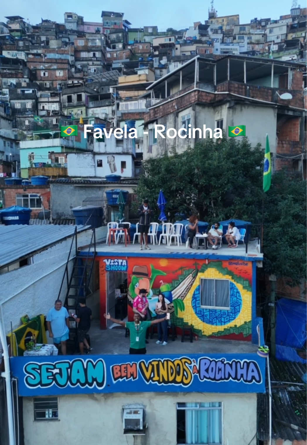 ✨Favela tour✨ Llámanos por WhatsApp para saber los días que estamos disponibles  ‪+55 21 99787‑8618‬ . . . . #favelatour  #rocinharj  #riodejaneiro  #experiência  #tourporjansen