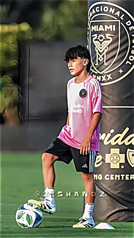 The new season has arrived🔥🦩 _ _ #rogerjr #intermiamicf #xyzbca #rogerjr2012 #intermiamicf #rogerjr #intermiamicf #xyzbca #thiagomeesi #intermiamicfacademy #benja #intermiamicfacademy #fyp 