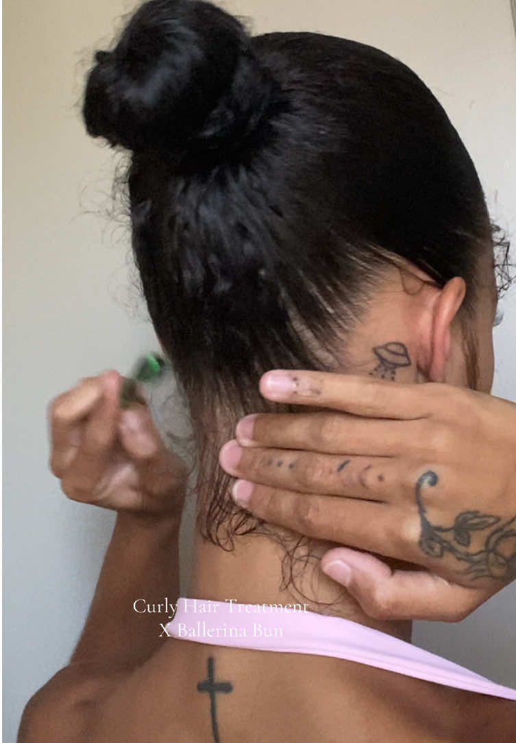 My go to #naturalhairstyle #curlyhair #curlyhairstyles #slickbackbun #fypシ 