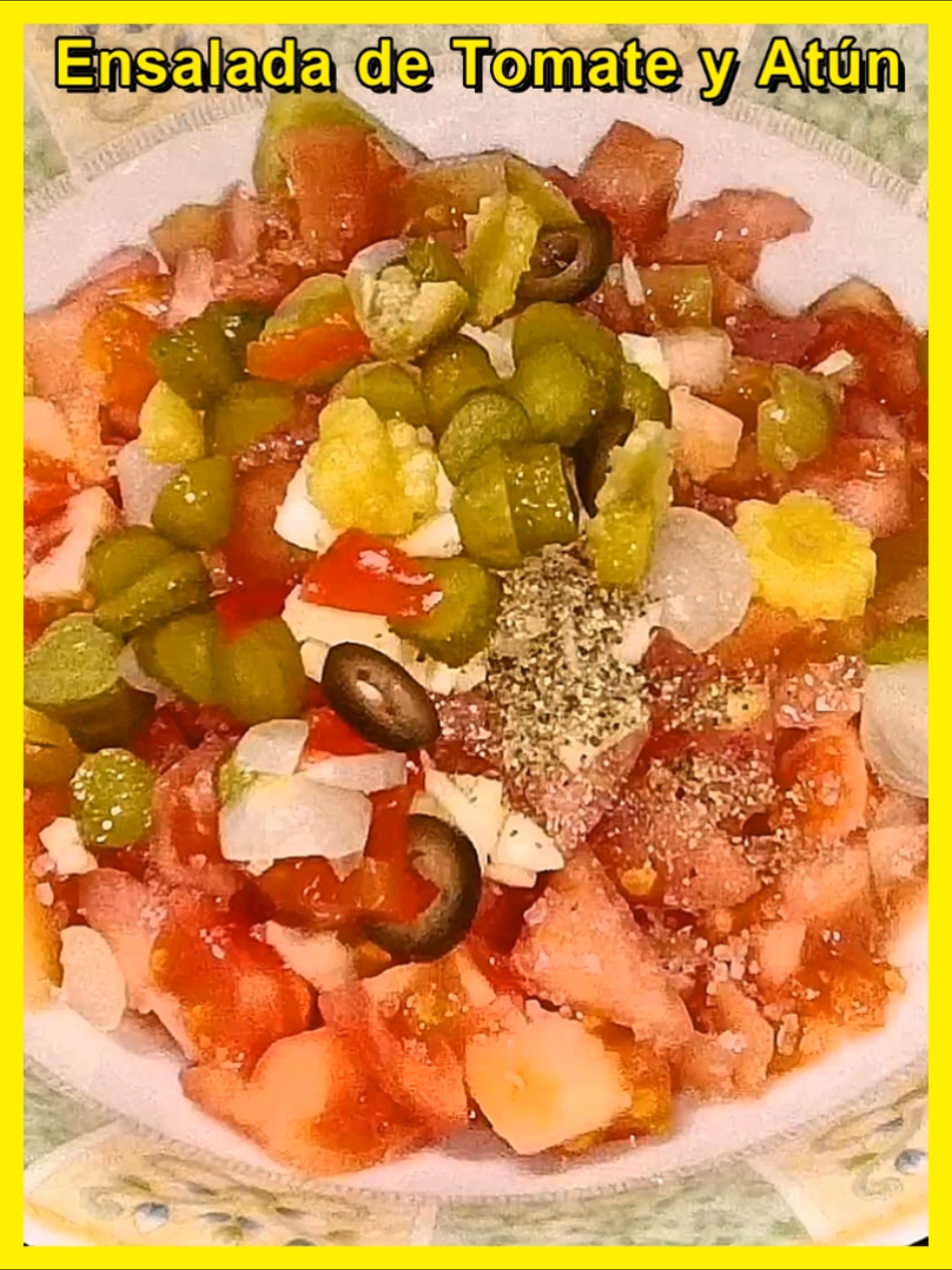 ✅ Ensalada de Tomate y Atún 🥗 INGREDIENTES: (Todos al Gusto) - Tomate de Ensalada  - Atún en Aceite  - Ajo Picado  - Encurtidos  - Aove  - Vinagre de Manzana  - Sal Marina  - Pimienta Molida  - Perejil Picado #ensaladasaludable #ensaladadeatun #recetasdeensaladas #ensaladadeverano #ensaladabasica 