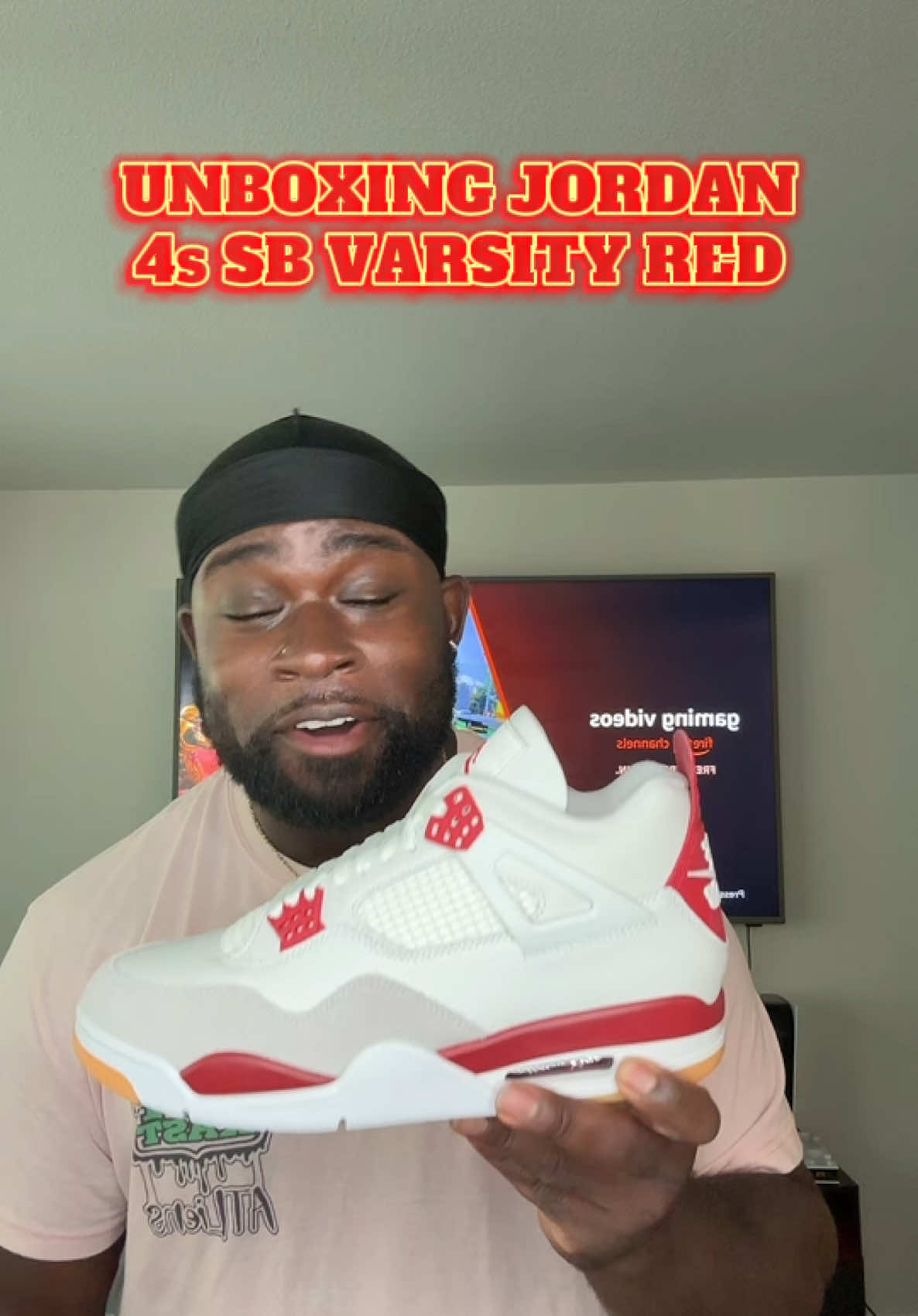 @Vienna ⬅️ #jordan4 #sneakerhead #sneakers #bugghawkins #fyp 