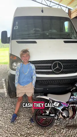 Please help me get @WhiskeyB  and @Boss Whiskey Biz  attention !! Hoping this is something we can do for Cash! Tag them, send to them, tik tok please do your thing for our guy 🏁🤘🏽 #whiskeybiz #motovanwrap #motovan #motomom #motokids 