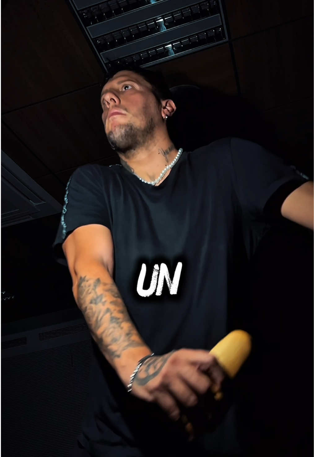 😂 La FEMINISTA parte 2 está FUERTÍSIMA Ella: “mejor con pelo” Yo: “mejor sin pelo” 😏 👉 ¿Tú de qué lado estás? 🚀 #Ivangel #IvangelMusic #RapHumor #RapTikTok #rapviral 