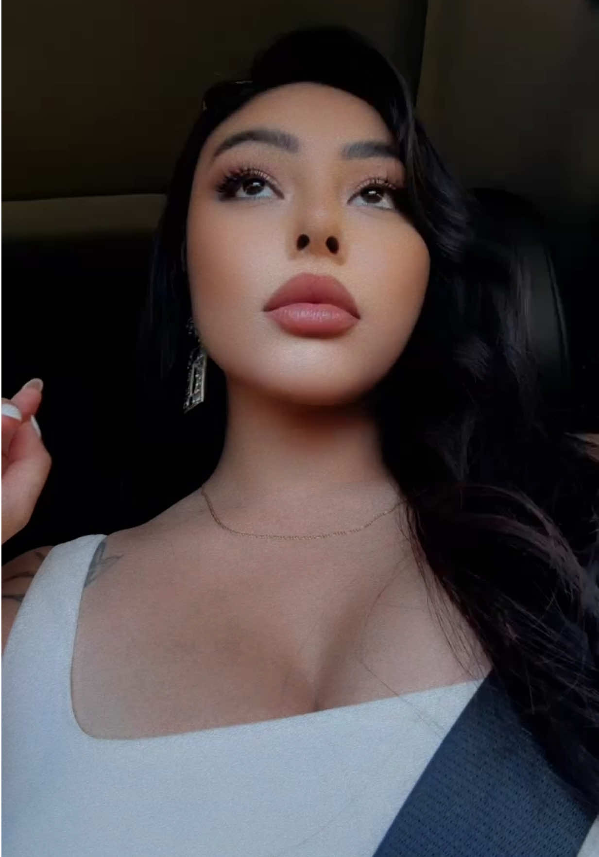 “Embrace your Latina charm!”🍸❤️‍🔥 #creatorsearchinsights #girly #latina #fyp 