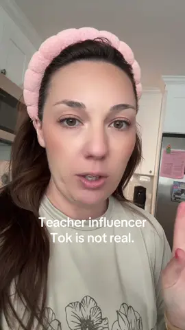 Don’t forget about what you’re going to teach!!! #teachertok #classroomsetup #teacheradvice 