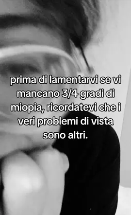 raga fidatevi ch non è nulla, a me ne mancano 21, quindi ve lo posso dire #fyp #glasses #myopia #highmyopia 