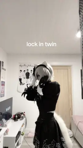 meow meow meow meow meow #nierautomata #2b #clankapropaganda 