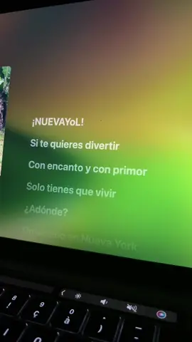 Nuevayol - Bad Bunny 🔫 Nouveau classique disponible ! #badbunnypr #song #lyrics_songs #fyp #musica 