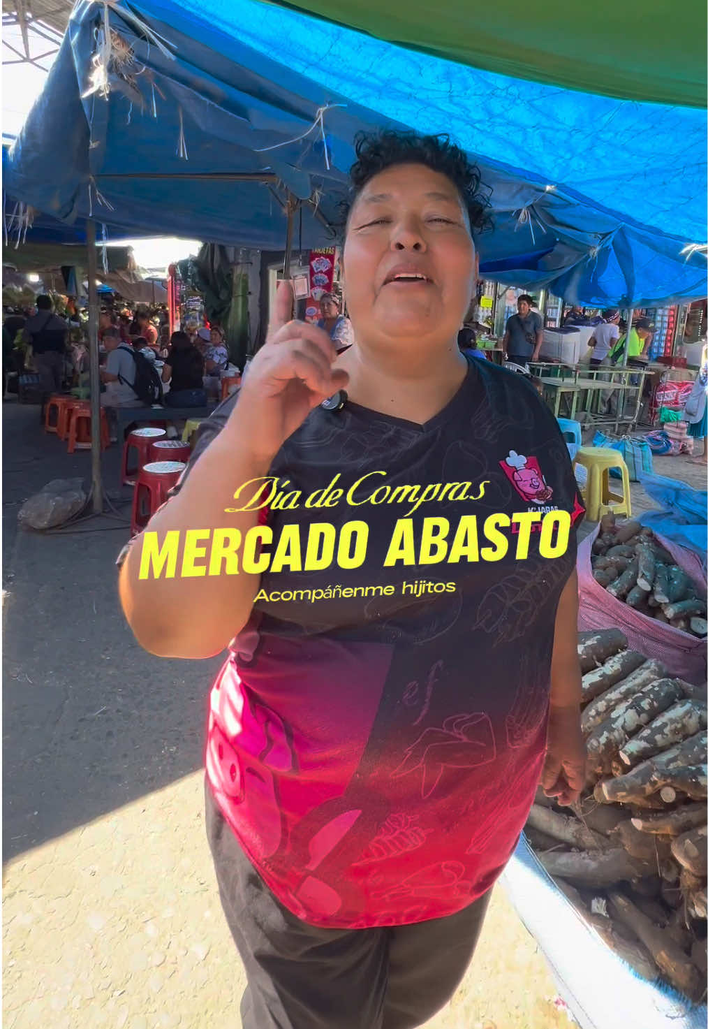 Hijitos vamos de compras!  Hoy también alegramos el día de Mauricio, mi carretillero de confianza 🤗🎂🥳🎁 #doñarita #chicharron #asaditocolorado #escabechi #kjaras  Agradecimiento especial @@EL POLLERUDO💃🍱  Producción @HORUS MARKETING | VIDEOVENTAS 