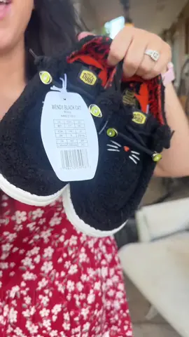 Okayyy @HeyDude!  #heydudeshoes #halloween #cattok #blackcat #halloweenfashion 