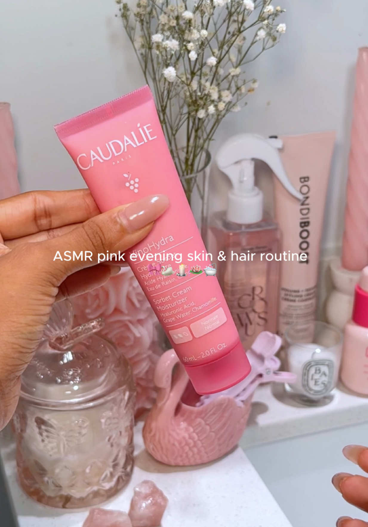 Pink evening skin & hair care 🎀💕  All products used are linked on my LTK store in bio ✨ @ELEMIS cleansing balm  @Bioderma Canada micellar water  @medicube global PDRN pink cica soothing toner @SKIN1004 US poremizing ampoule  @Caudalie vinohydra hyaluronic serum  Caudalie vinohydra sorbet cream moisturiser  @Kérastase genesis leave in conditioner  & Honey melty moist repair hair oil   . Skin care asmr  Pink aesthetic Evening routine  #skincareroutine #haircareroutine #asmrvideo #pinkaesthetic 