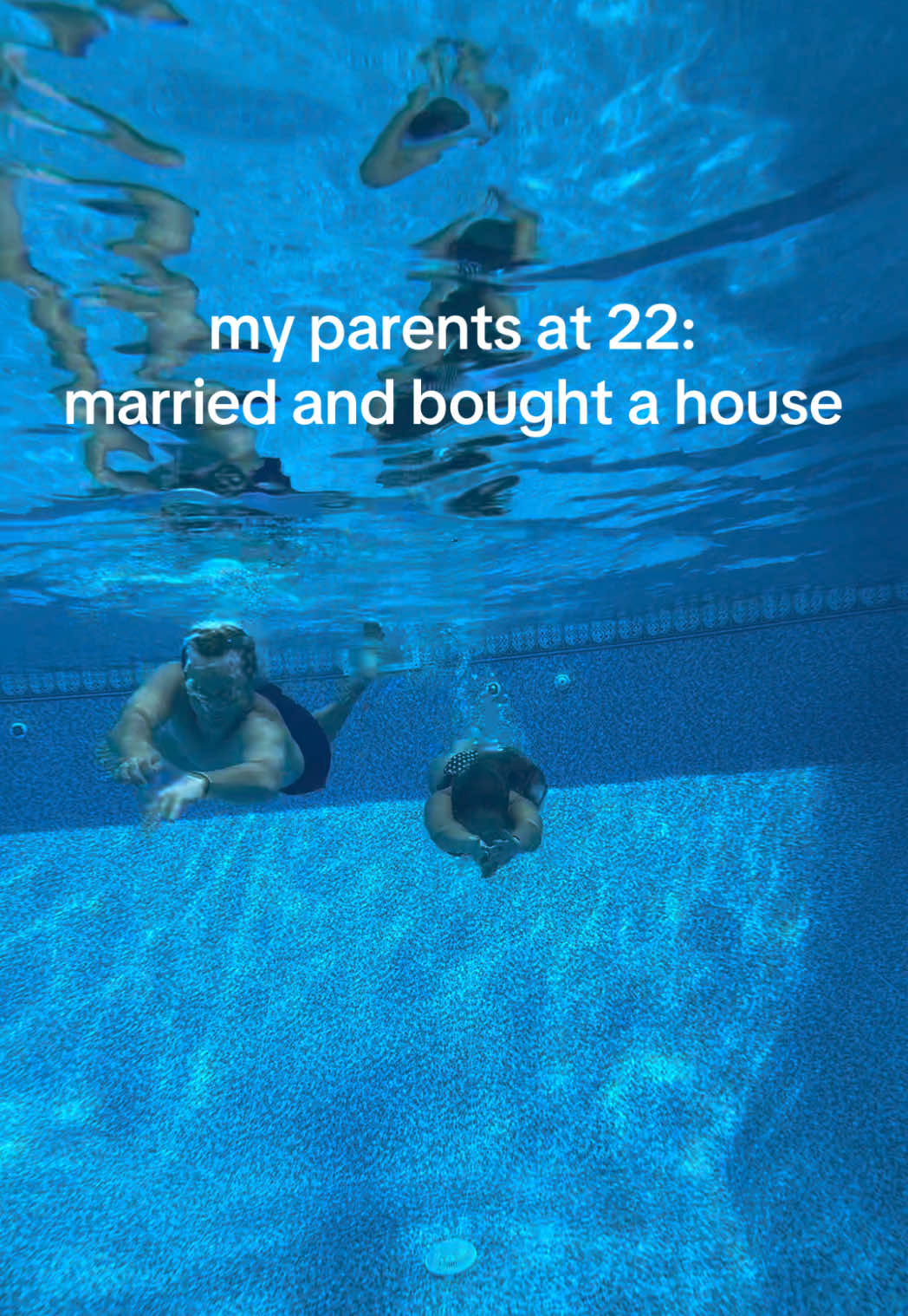 UV is 9 right now btw get out there #myparentsvsme #postgradlife #Summer #poolswimming #midwestsummer 