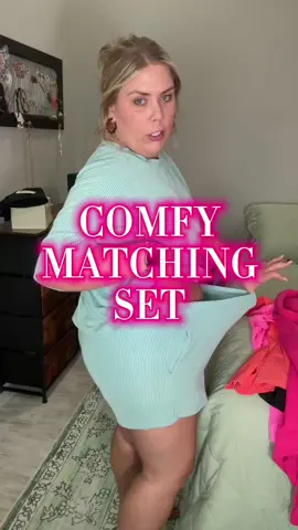 The plus-size are low stock so don’t sleep on these… grab yours before they’re gone 🩵 #matchingset #comfyoutfits #plussizereviews #tiktokshopcreatorpicks #tiktokshoplabordaysale 