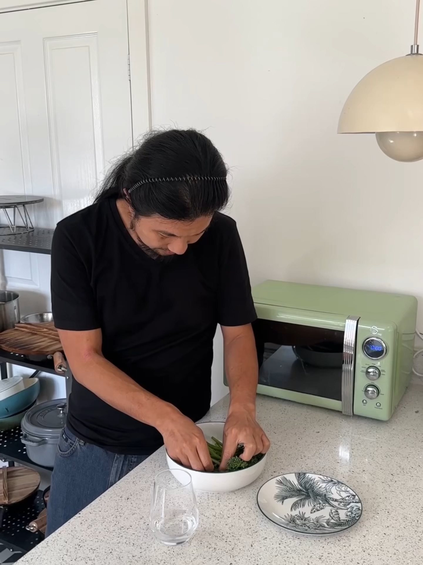 Does microwave kill nutrient? #cooking #cookingathome #microwave #cookingtips