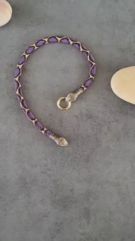 The most beautiful color 💜 #snake #jewelry #craft #snakesoftiktok #beadedjewelry #snakes #necklace #SmallBusiness 
