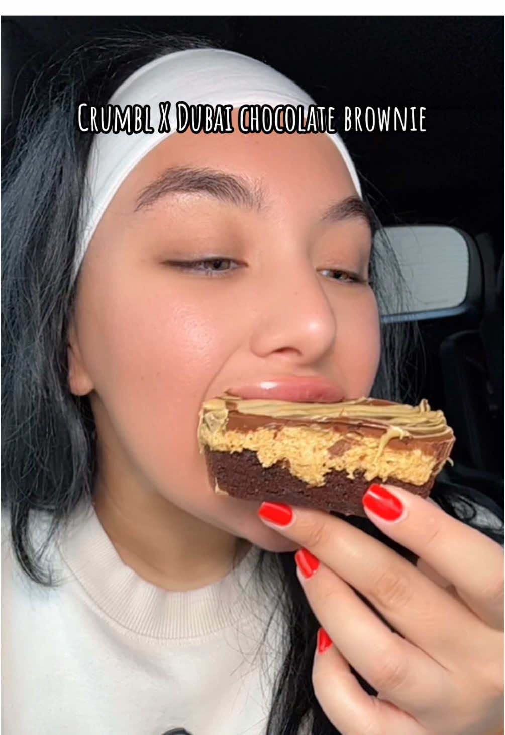 Crumbl, you did your thing with this one🤤 Dubai chocolate brownie is a 10/10 for me @Crumbl #crumbl #crumblecookie #dubaichocolate #mukbang #foodtiktok 