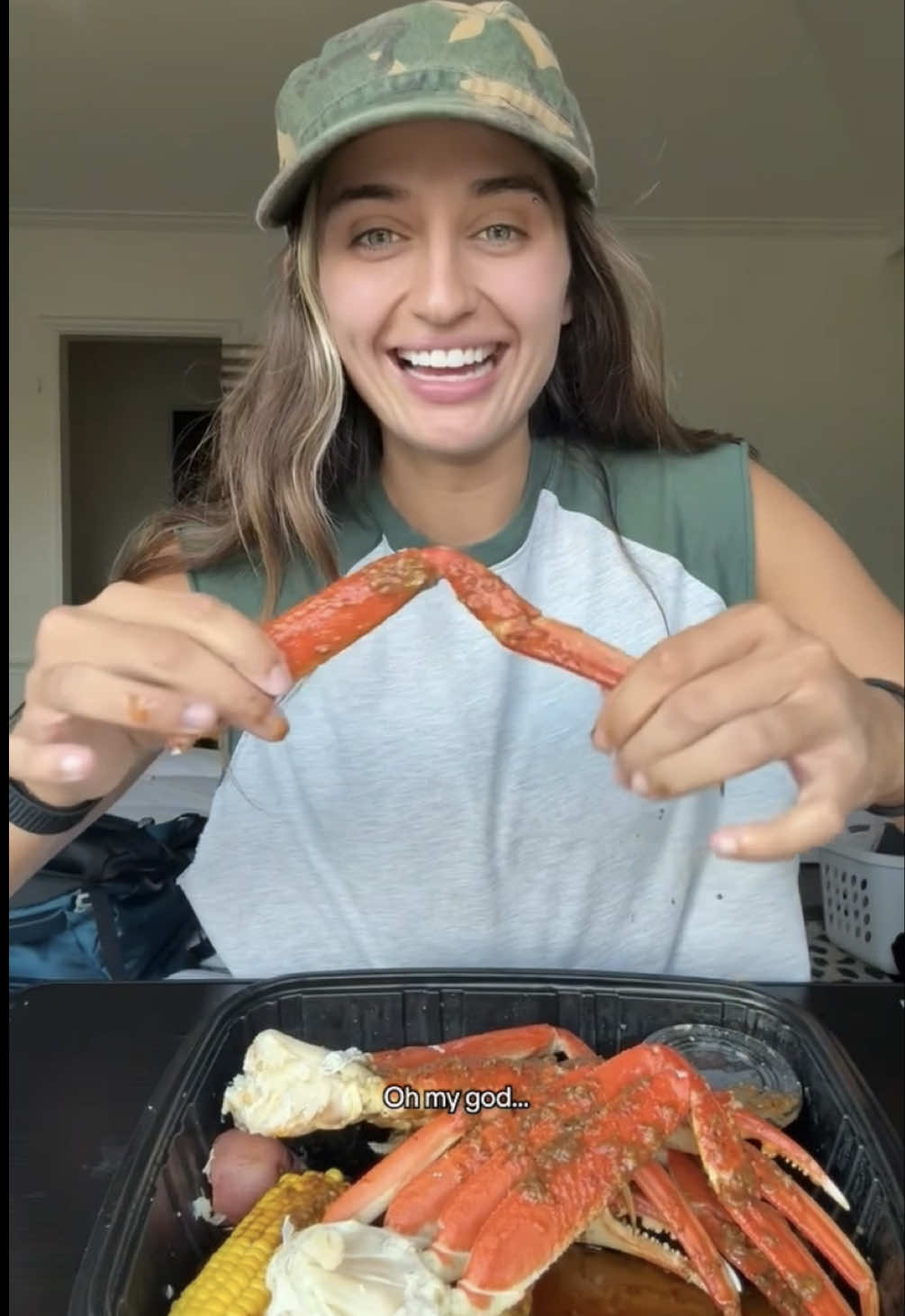 No better way to refuel after a 15 hour flight, thanks to @Grubhub 🤤🍗 Grubhub+ Student offers so many perks!!  • $0 delivery fees on eligible orders • 5% back on off-campus pickup orders • Student-only deals • and it works with or without a meal plan, you can even pay using your campus card at eligible locations Sign up with your campus ID at https://www.grubhub.com/about/campus and boom– you can start ordering from on AND off-campus. Eligibility varies based on campus. Must be an active student, faculty, or staff of a campus affiliated with Grubhub campus dining to be eligible for a Grubhub+ Student membership. Terms apply. #GrubhubTime #ad #grubhubpartner