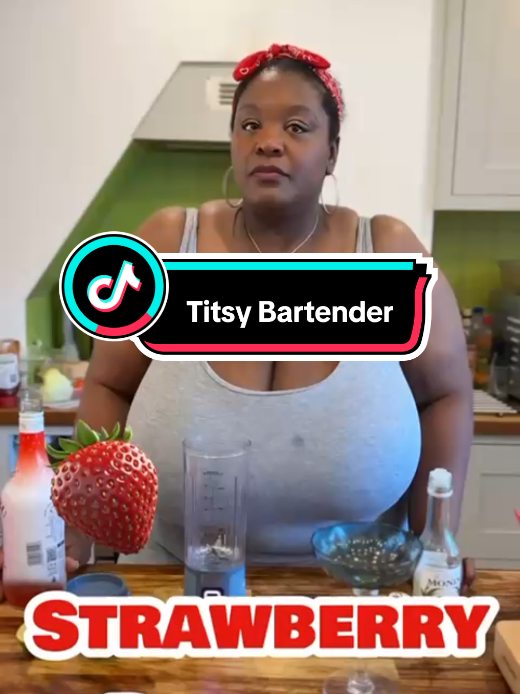 Titsy bartender acting the fool. with strawberries , this was a gorgeous cocktail you gotta make this one for your pals #strawberries #strawberrydaiquiri 