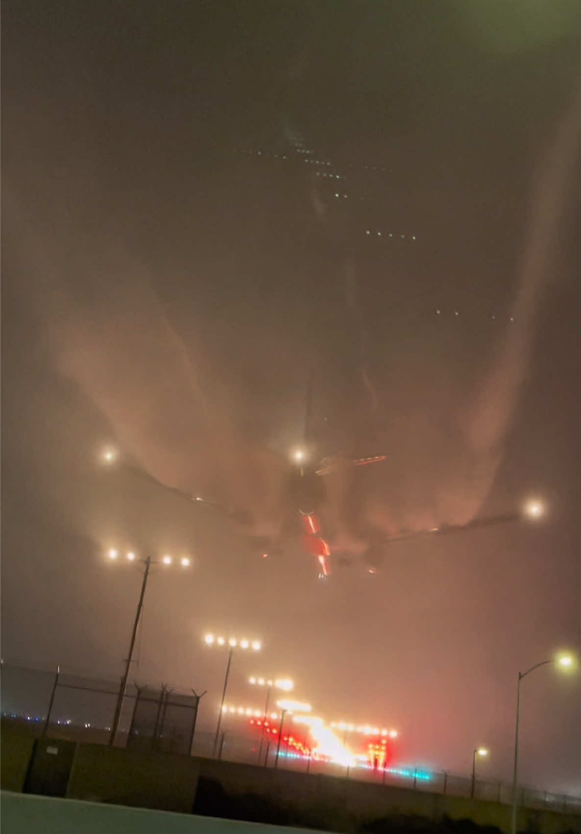 Looks Like an angel falling from the sky #skyfall #airplanes #foggy #boeing #eva 