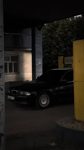 Бензин можно замутить как-то? #бумер #е38 #bmw #бумерфильм#90е 