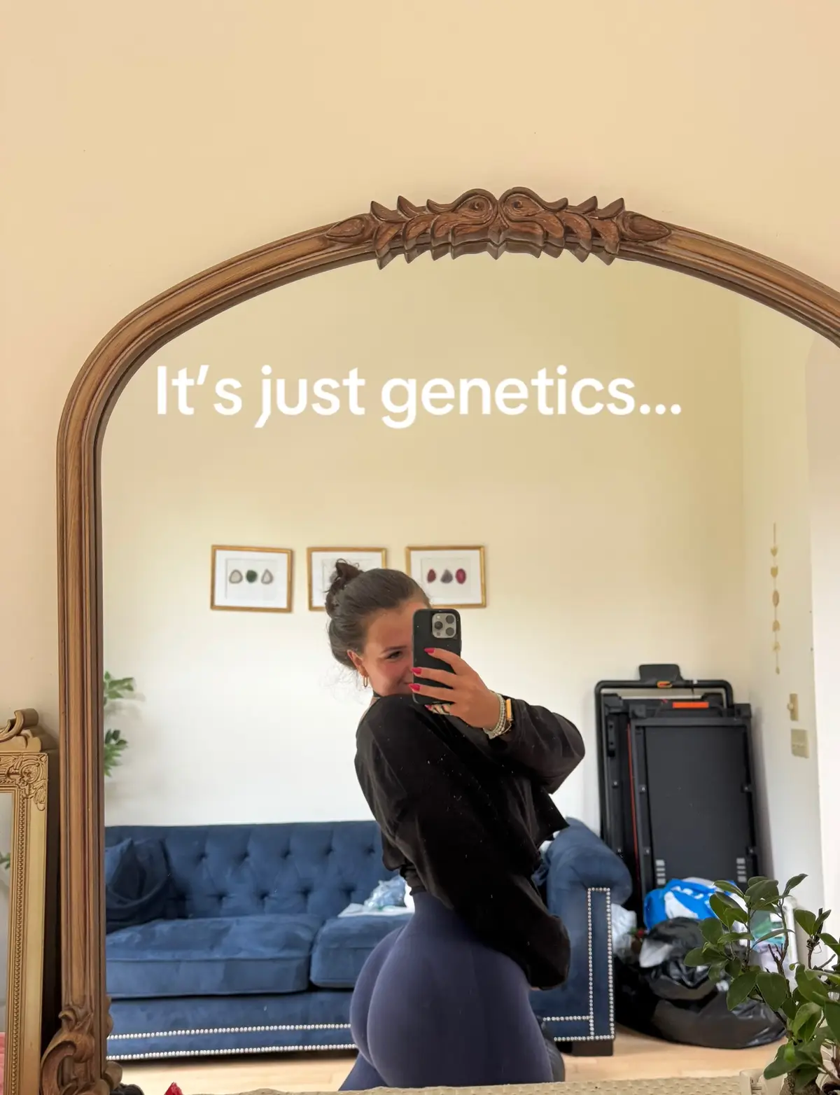 Now vs. before I ever touched weights 🥹💪🏻 I gained 30lbs when I first started lifting, then went through two pregnancies where I gained 107lbs combined — and lost 157lbs total. This journey has been full of setbacks, comebacks, and YEARS of hard work. So no… it’s not just genetics 😤 It’s discipline, consistency, and refusing to quit even when it gets hard. 🫶🏻