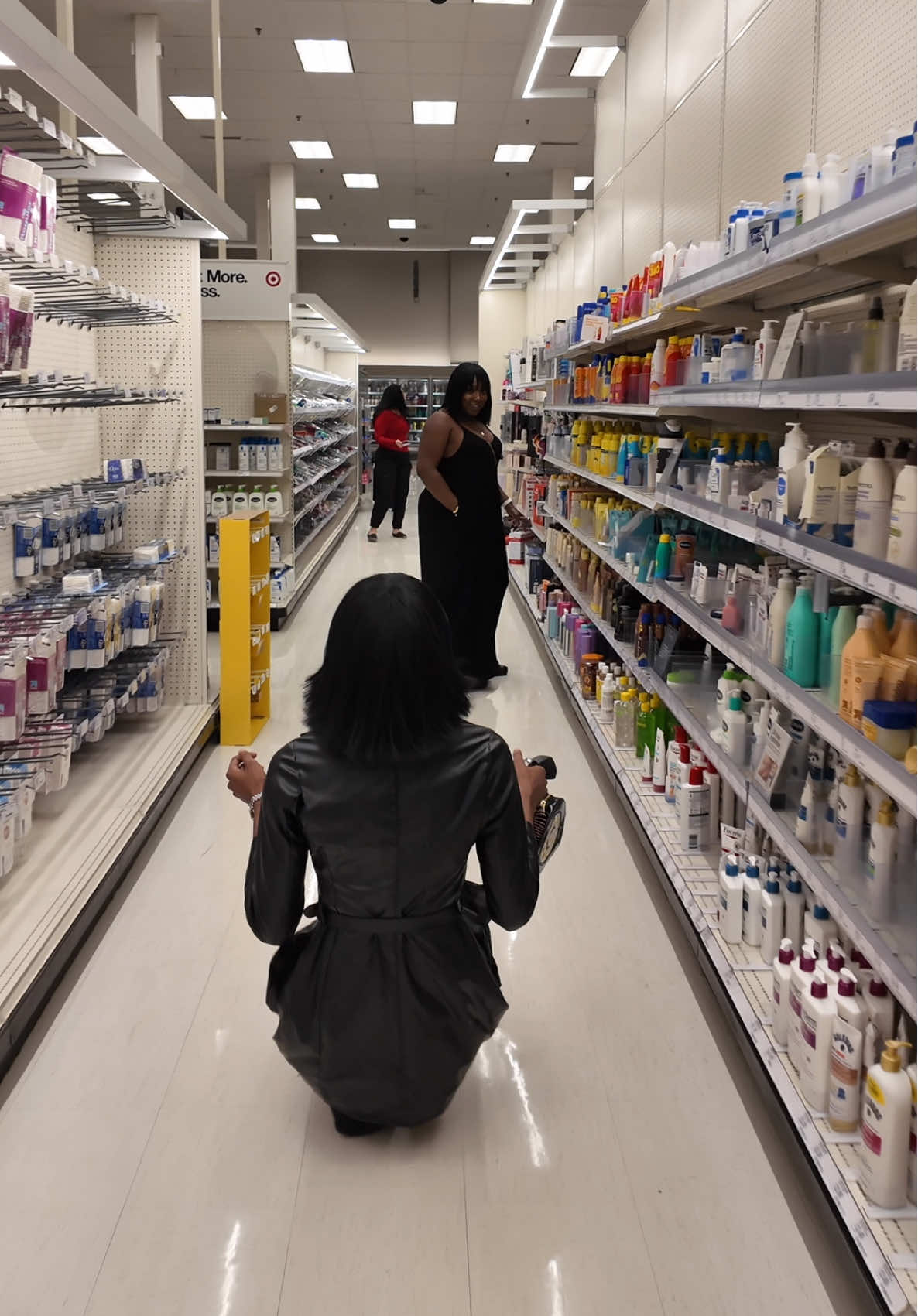 Bob-off on isle 3. #khiankb #edno #funny #viral #comedytiktok 