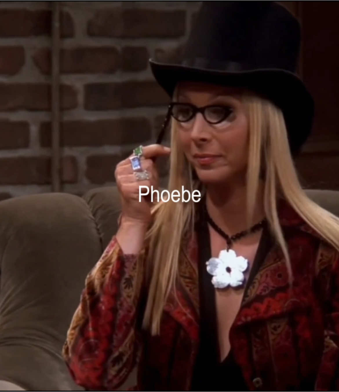 phoebe rising, joey moon, monica sun ykwim? #friends #phoebebuffay #audreyhobert #whostheclown 