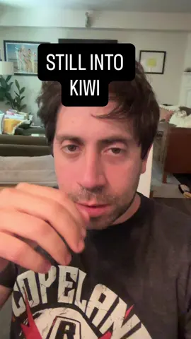 Kiwi. Get into it. #fruit #kiwi #apples 